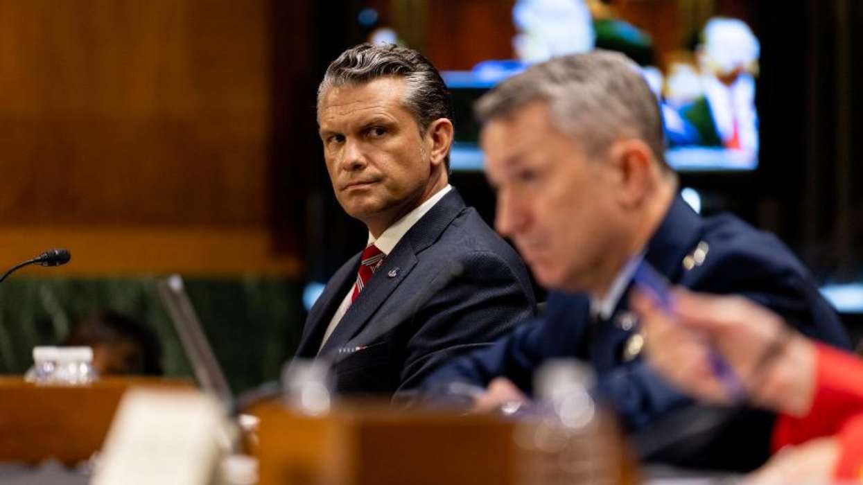 Σχέδιο εξόδου από την κρίση; ΗΠΑ και Βρετανία χτίζουν διεθνή ναυτική συμμαχία για τα Στενά του Ορμούζ