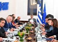 Υπουργικό με «γεμάτη ατζέντα»: Ταμείο Ανάκαμψης, ακρίβεια και περιφέρεια στο τραπέζι Μητσοτάκη