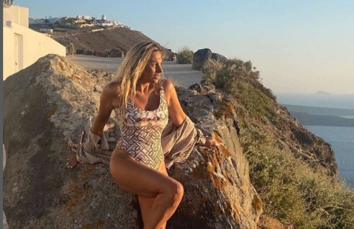 Η Ζώζα Μεταξά ανέβασε τη θερμοκρασία με νέες σέξι φωτογραφίες – Το μήνυμά της [pics]