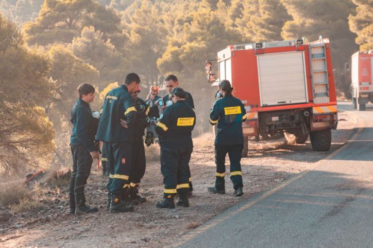 Humanity Greece: Στην πρώτη γραμμή των πυρκαγιών–Οι εθελοντές που στηρίζουν πληγέντες και την επόμενη ημέρα