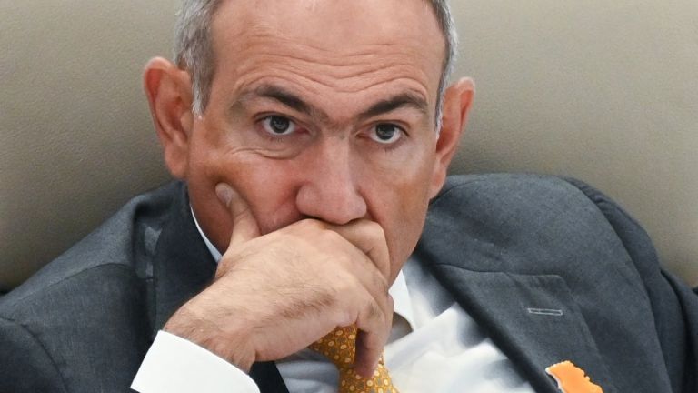 Ρωσικό τελεσίγραφο στην Αρμενία: «ΕΕ ή Μόσχα μέχρι τον Δεκέμβριο» – Απειλές για πετρέλαιο και φυσικό αέριο