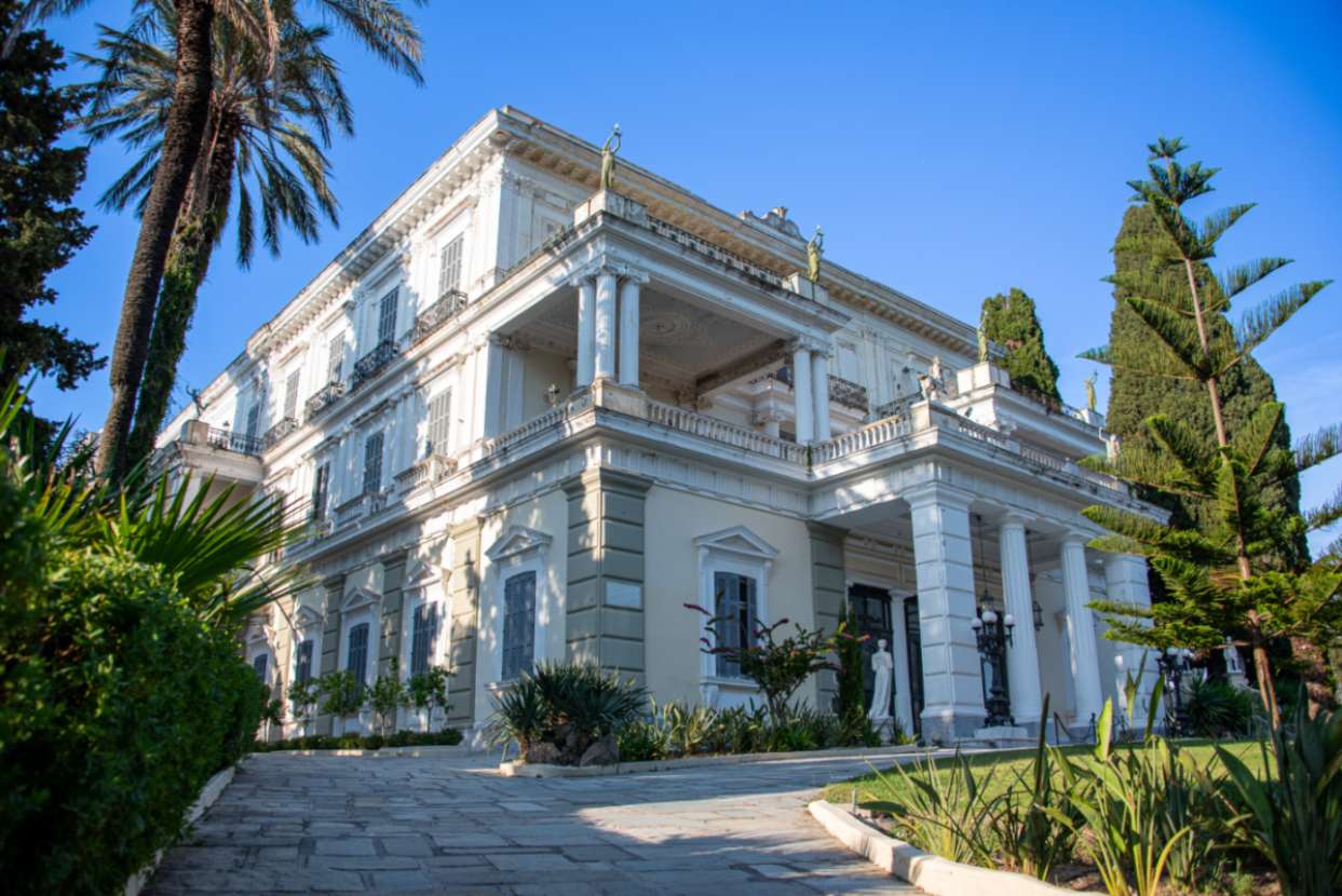 Σε διαγωνισμό η αποκατάσταση και ανάδειξη του Αχιλλείου στην Κέρκυρα