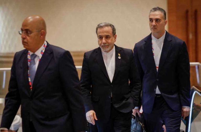Το Ιράν στρέφεται στην «τράπεζα των BRICS»: Η νέα μάχη για δολάριο, κυρώσεις και οικονομική επιρροή