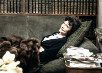 Coco Chanel: Από τη φτώχεια και το ορφανοτροφείο σε μια αυτοκρατορία 19,3 δισ. δολαρίων