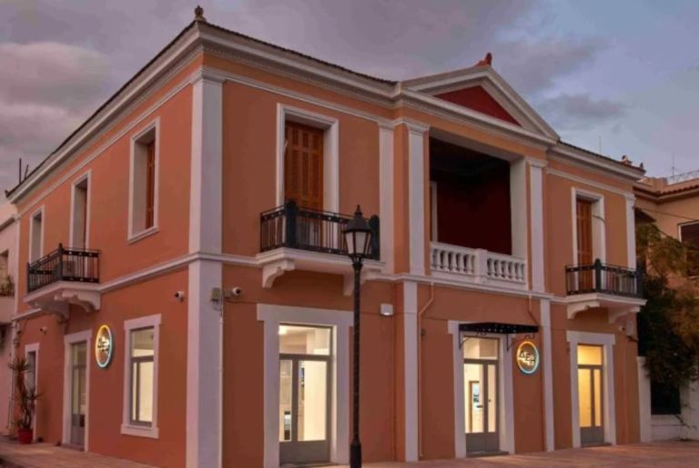 ΔΕΗ: Πάνω από 100 καταστήματα νέας γενιάς σε όλη τη χώρα