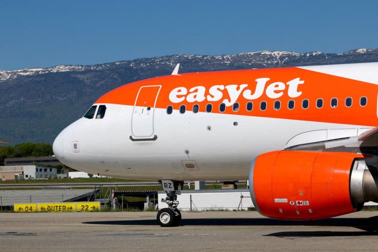 EasyJet: Συμφωνία εξαγοράς 6,7 δισ. ευρώ από την Apollo