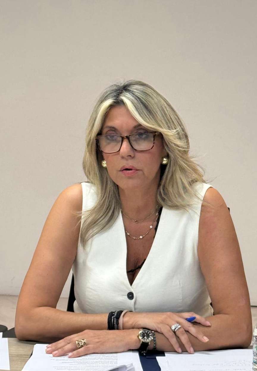 Νέες προκηρύξεις για 976 θέσεις στις Πειραματικές ΣΑΕΚ Τουρισμού και 79 θέσεις στις Σχολές Ξεναγών
