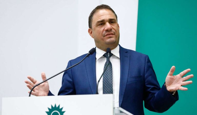 Τσουκαλάς για υποκλοπές: «Όσο οι αρχειοθετήσεις συνεχίζονται, οι σκιές μεγαλώνουν»