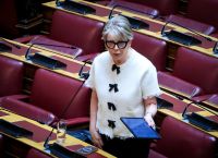 Μάχη 151 ψήφων για Ακρίτα: Η ΝΔ λέει «παρών» και βάζει ΠΑΣΟΚ–ΣΥΡΙΖΑ στο ίδιο πολιτικό κάδρο