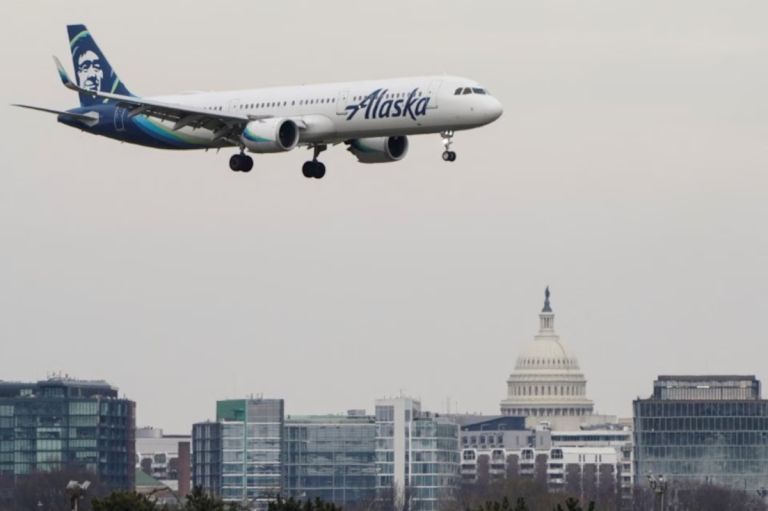 Alaska Airlines: Αντίστροφη μέτρηση για τη νέα απευθείας Αθήνα-Σιάτλ