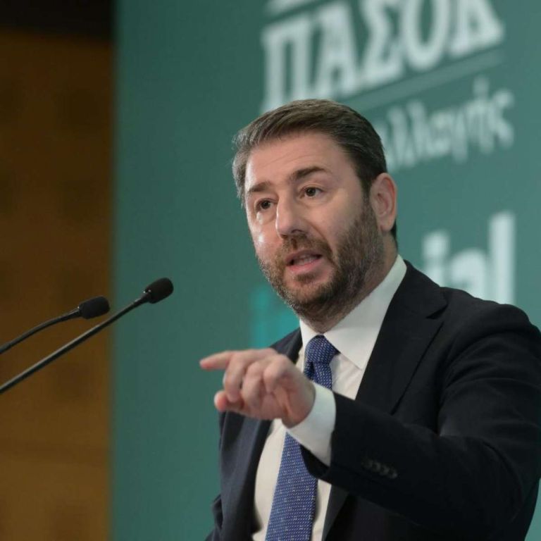 Ανδρουλάκης ανοίγει μέτωπο με funds και Μαξίμου: 120 δόσεις, «κούρεμα» 30% και ασπίδα στην πρώτη κατοικία