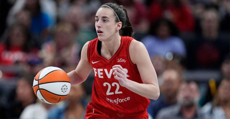 Κέιτλιν Κλαρκ: Η σταρ που αλλάζει το WNBA,έγινε παγκόσμιο φαινόμενο-«Αρνείται να γίνει θύμα» λέει η Αγαπηδάκη