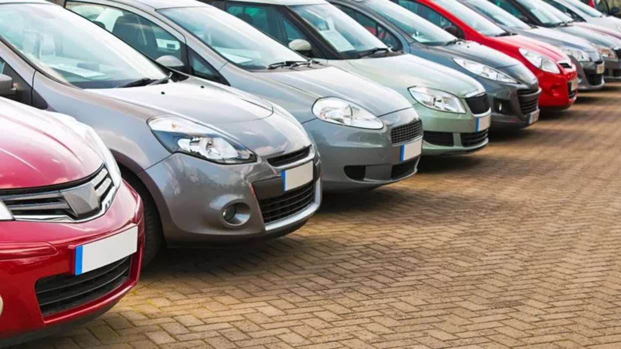 ΑΑΔΕ: Πρόστιμο-«φωτιά» άνω του 1 εκατ. σε επιχείρηση – Νοίκιαζε 132 αυτοκίνητα που είχε δηλώσει σε ακινησία