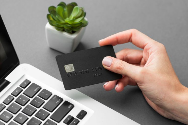 Η DNP ανεβάζει το ποσοστό της στην Austriacard στο 96,29%