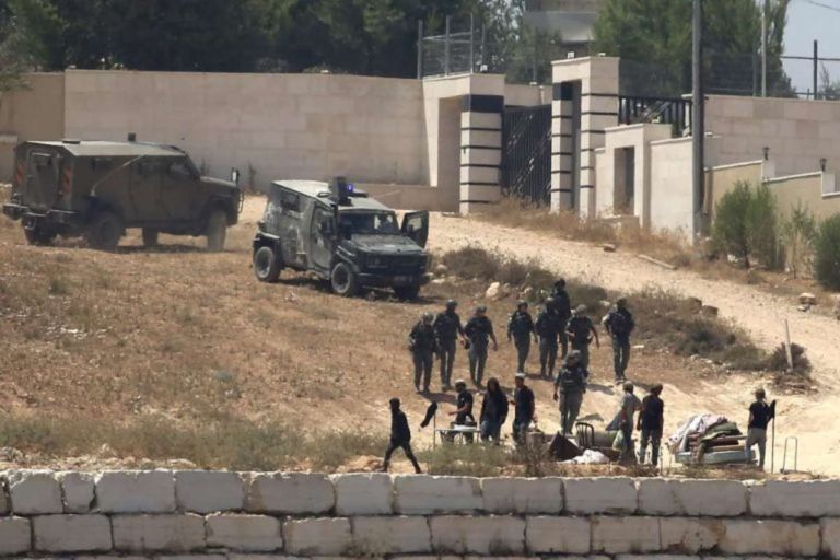 Επτά χώρες ζητούν να σταματήσει η επέκταση εποικισμών στη Δυτική Όχθη