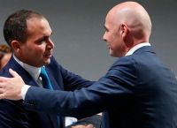 Ο πρώην αντιπρόεδρος της FIFA πρίγκιπας Άλι κατηγορεί τον Ινφαντίνο για «εκβιασμό»