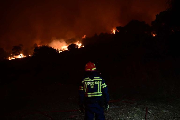 Πυροσβεστική: 33 συλλήψεις για πυρκαγιές μέσα σε διάστημα 5 ημερών – 30 αφορούν αμέλεια και 3 από πρόθεση