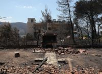 Φωτιά στην Αττικοβοιωτία: Μάχη με τις αναζωπυρώσεις στη Λούμπα – Στάχτη πάνω από 134.000 στρέμματα