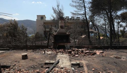 Φωτιά στην Αττικοβοιωτία: Μάχη με τις αναζωπυρώσεις στη Λούμπα – Στάχτη πάνω από 134.000 στρέμματα