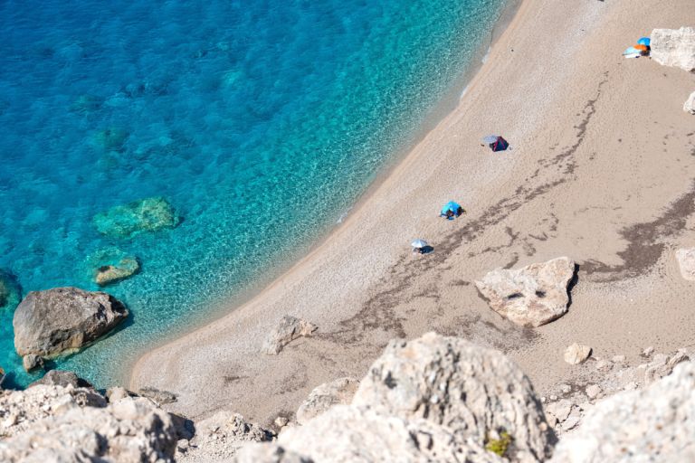 Φτέρη Κεφαλονιάς: Η ελληνική παραλία που κατέκτησε τον κόσμο