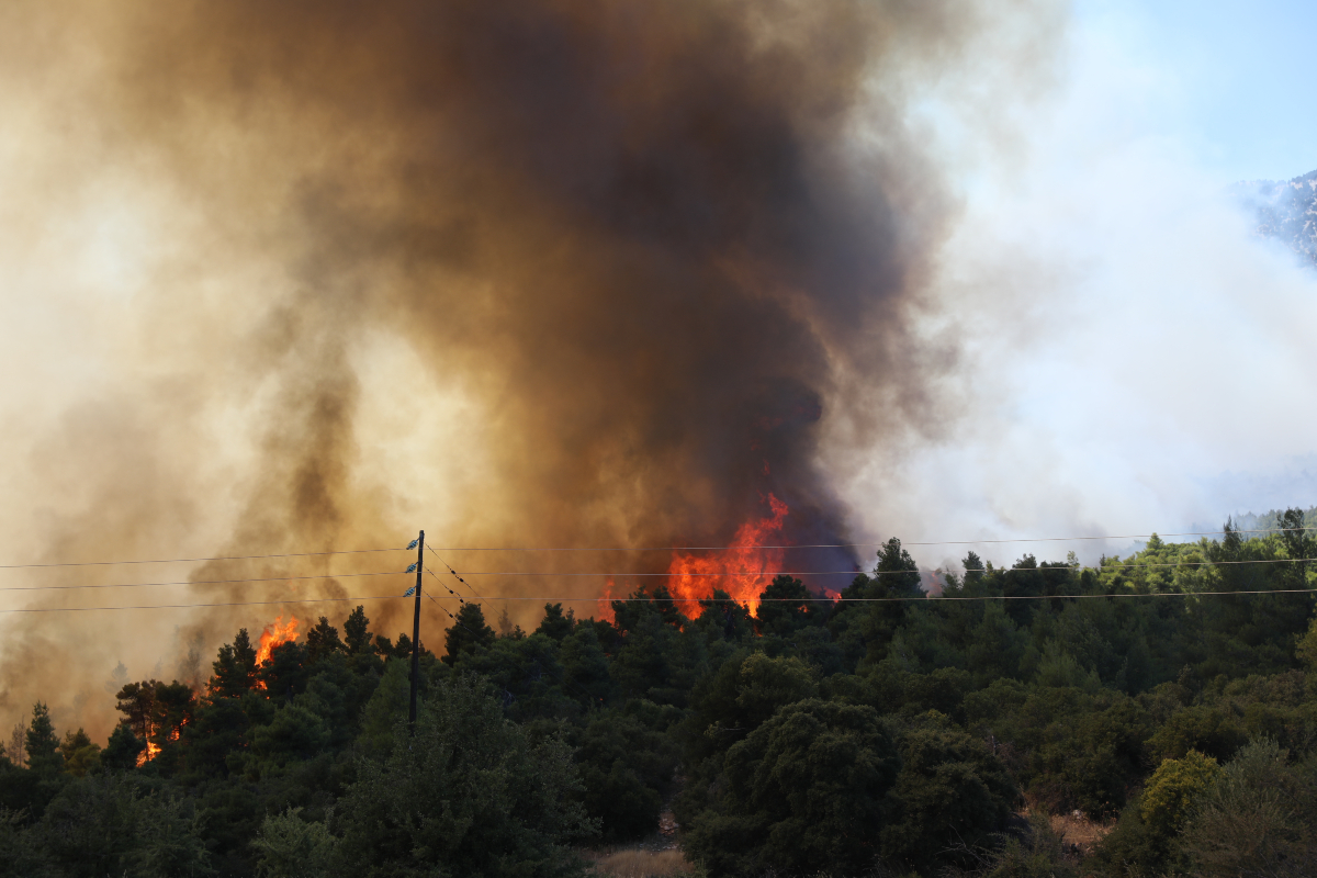 Βίλια: Έσωζε ξένα σπίτια ενώ το δικό του γινόταν στάχτη