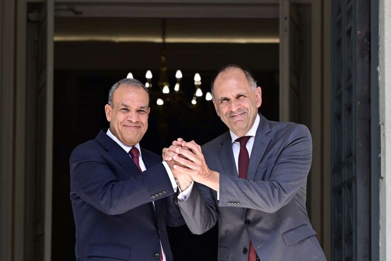 Τηλεφωνική επικοινωνία Γεραπετρίτη Αμπντελάτι: Συντονισμός με στόχο την προώθηση της περιφερειακής ασφάλειας