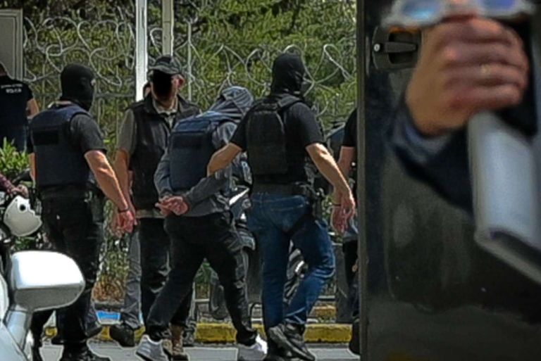 Greek Mafia: Μετά τον 31χρονο στη Γερμανία, νέα σύλληψη για την ομάδα του «Έντικ», στο Παλαιό Φάληρο