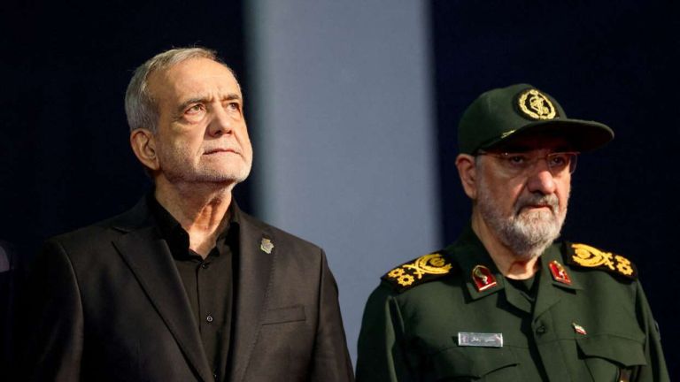 Ιράν: Ο «στρατηγός των Φρουρών» στην καρδιά της εξουσίας – Ποιος είναι ο Μοχσέν Ρεζαΐ