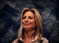 Από «δεύτερο κόμμα»… να παλεύει για τη Βουλή; Η Καρυστιανού μπροστά στη μεγαλύτερη κρίση της ΕΛΠΙΔΑΣ
