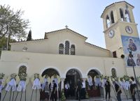 Δημήτρης Κόκοτας: Θλίψη στην κηδεία του αγαπημένου τραγουδιστή-Το αντίο στην Αγία Βαρβάρα [pics,vid]