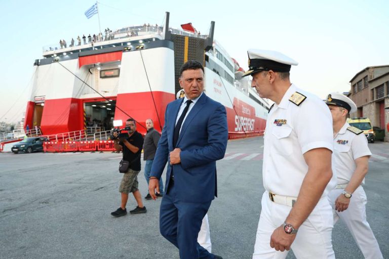 Κικίλιας από Πειραιά: «Στηρίζουμε τα νησιά, τον τουρισμό και την ακτοπλοΐα»