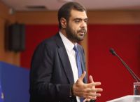 Μαρινάκης: «Πρώτα βρίσκουμε τα λεφτά και μετά τα μοιράζουμε» – Η απάντηση για φόρους και χρέη