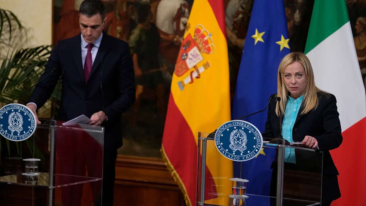 Συνοριακούς ελέγχους σε όσους επισκέπτονται τη χώρα από την Ιταλία ανακοίνωσε η Ισπανία