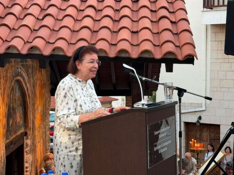 Καστοριά: Η υπουργός Πολιτισμού απέδωσε στη λατρεία δύο βυζαντινά μνημεία