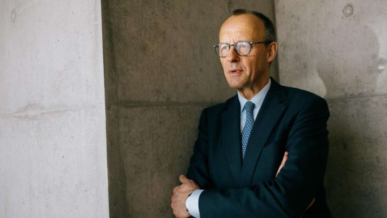 Η Γερμανία «λύνει τα χέρια» των μυστικών υπηρεσιών – Το νέο δόγμα Μερτς που ανησυχεί Μόσχα και Πεκίνο