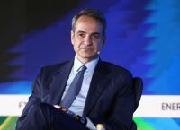 Καύσιμα πάνω από 2 ευρώ: Η κυβέρνηση κρατά την επιδότηση στο ντίζελ – Το μήνυμα Μητσοτάκη