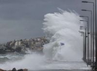 Συνεδρίασε η Επιτροπή Εκτίμησης Κινδύνου για τους θυελλώδεις ανέμους – Εως 9 μποφόρ αύριο, πότε εξασθενούν