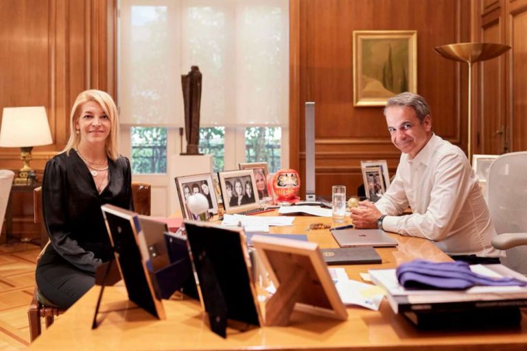 Μητσοτάκης–Νέστορα στο Μαξίμου: «Η τρομοκρατία πρέπει να ξεριζωθεί – Ο πολιτικός κόσμος απέναντί της»