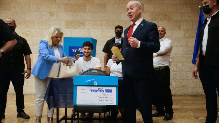 «Ναι» στον Τραμπ,με μια παγίδα:Ο Νετανιάχου προχωρά σχέδιο για Γάζα ποντάροντας ότι η Χαμάς δεν θα αφοπλιστεί