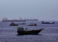 Χάνει το Ιράν τον έλεγχο ενεργειακού «στραγγαλισμού»;Τα αραβικά κράτη χτίζουν δρόμους έξω από Στενά Ορμούζ