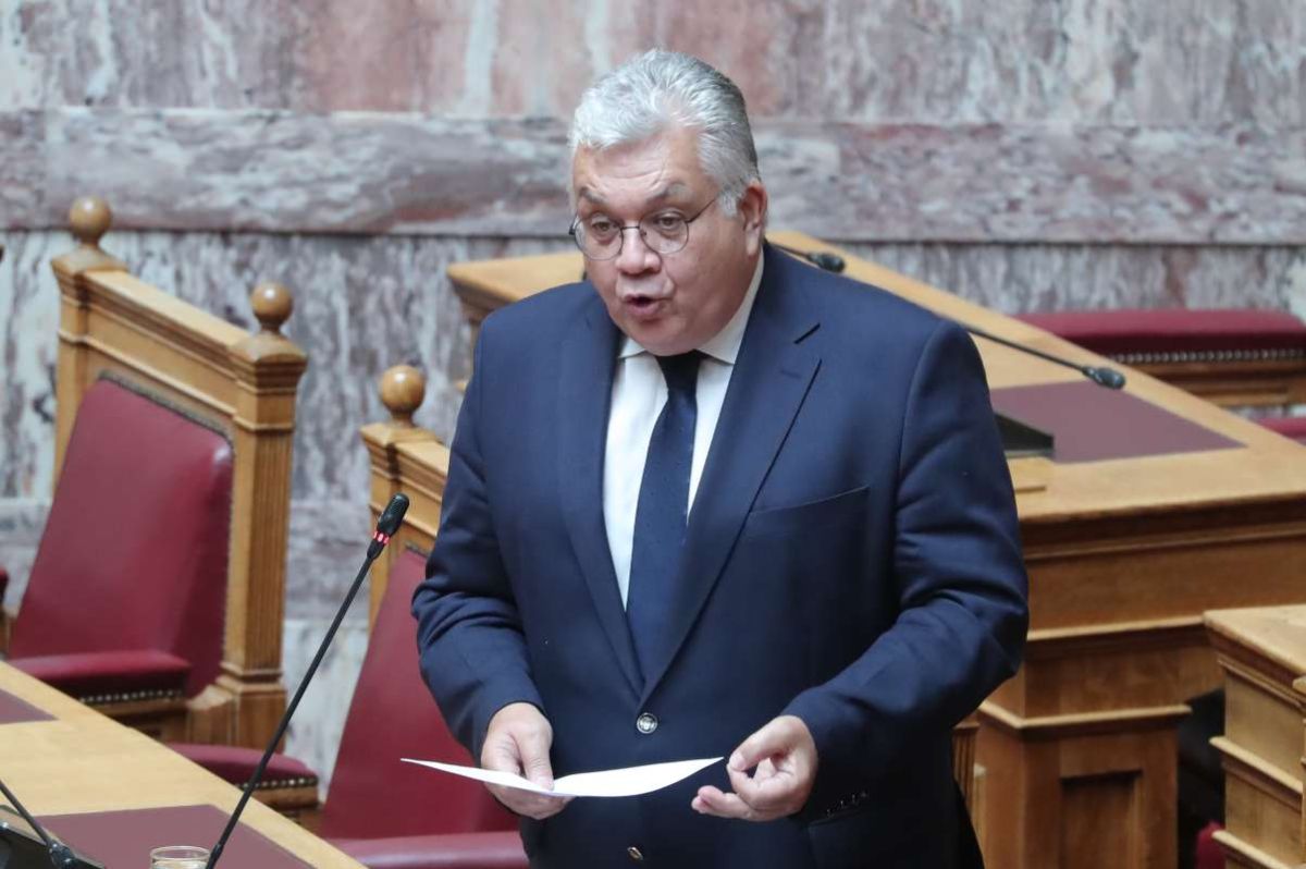 Πανεπιστήμια με κάρτα εισόδου και τέλος στους «αυτοδιαχειριζόμενους» χώρους–Το σχέδιο του Υπουργείου Παιδείας