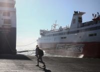 Απαγορευτικό απόπλου σε Ραφήνα και Λαύριο – Πότε εξασθενούν οι άνεμοι στο Αιγαίο