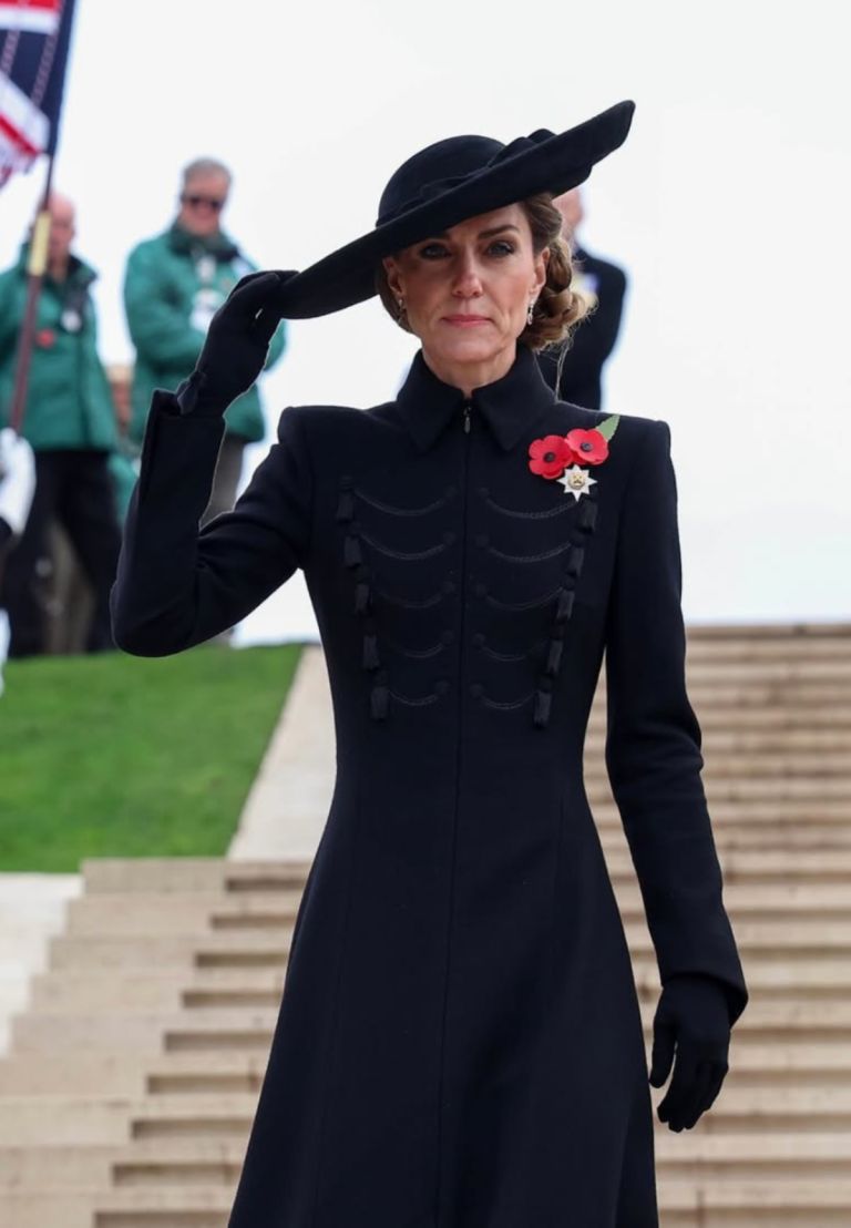 Kate Middleton: Αναδείχθηκε η πιο καλοντυμένη προσωπικότητα της Βρετανίας