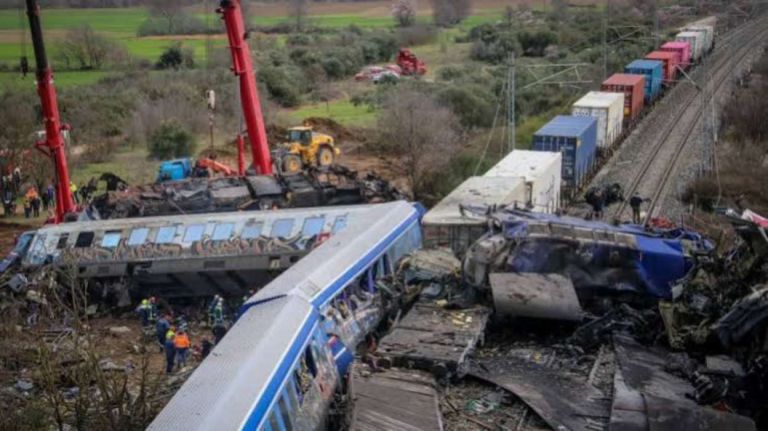 «Ύβρις δίχως τέλος» για Τέμπη:Νέες καταγγελίες για καθυστερήσεις στις εκταφές και τις τοξικολογικές εξετάσεις