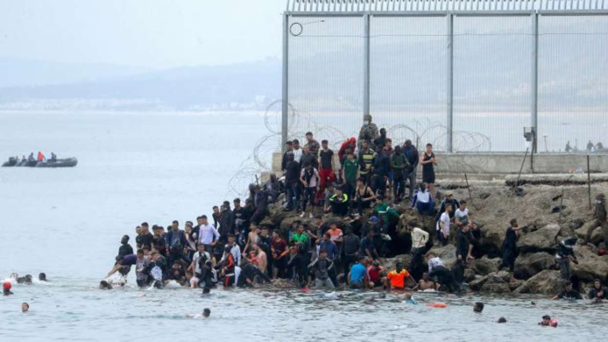 «Η Μελόνι “παγώνει” Σένγκεν με την Ισπανία»–Η κρίση στη Θέουτα αλλάζει τη μεταναστευτική ατζέντα της Ευρώπης
