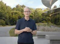 Tim Cook: Τέλος εποχής στην Apple – Από τα $4 τρισ. στο δύσκολο στοίχημα της AI