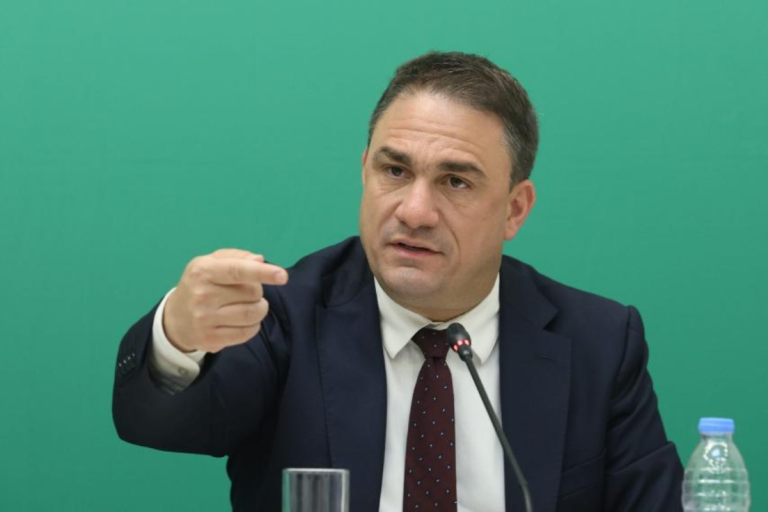 Ιδιωτικό χρέος: Το ΠΑΣΟΚ ανοίγει νέο μέτωπο και επαναφέρει πρόταση της ΝΔ από το 2018
