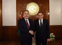 Η Τουρκία παίζει σε δύο ταμπλό στη Λιβύη: Ο Φιντάν σε Τρίπολη και Βεγγάζη για την «επόμενη ημέρα»