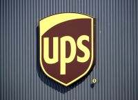 UPS: «Κόβει» την Amazon και κυνηγά πιο κερδοφόρες παραδόσεις – Το μεγάλο στοίχημα των 3 δισ. δολαρίων