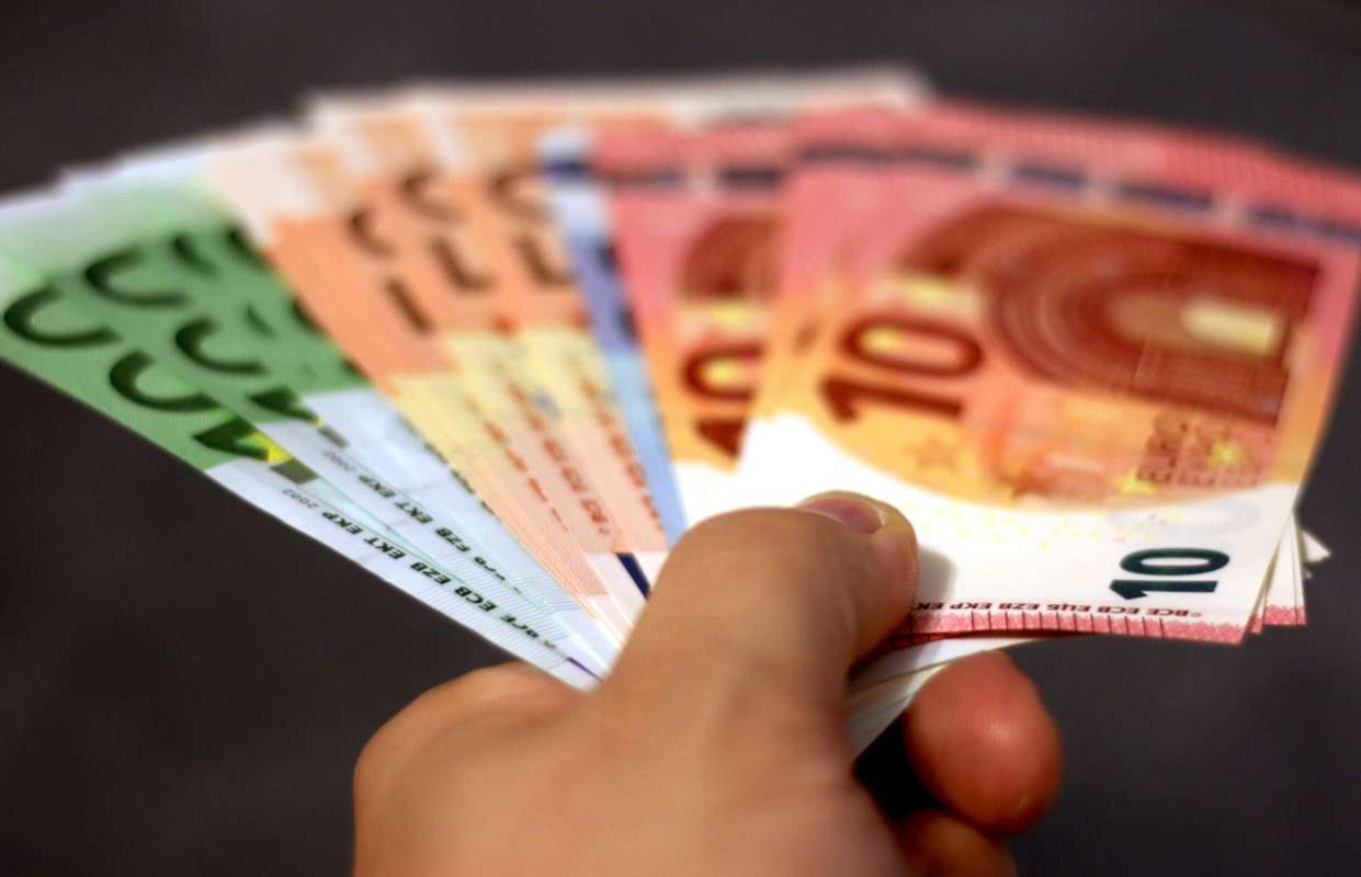 Market Pass και επίδομα 300 ευρώ: Αυτοί είναι οι δικαιούχοι – Πότε ξεκινούν οι πληρωμές